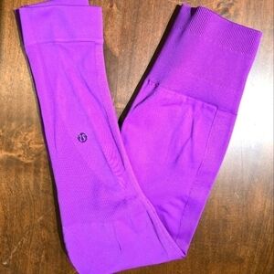 Lululemon zone crop compression violet purple